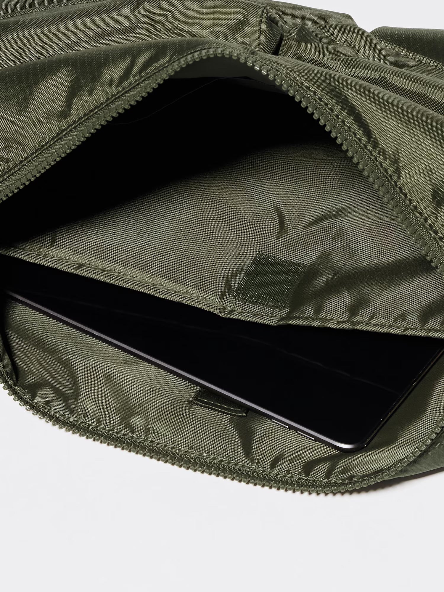 Uniqlo Multi Pocket Shoulder Bag